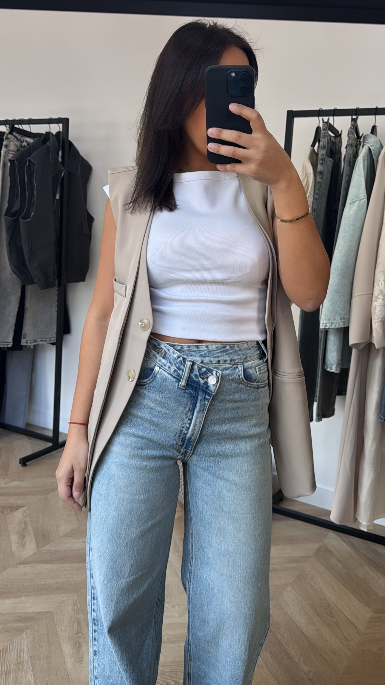 JEAN DÉTAILS