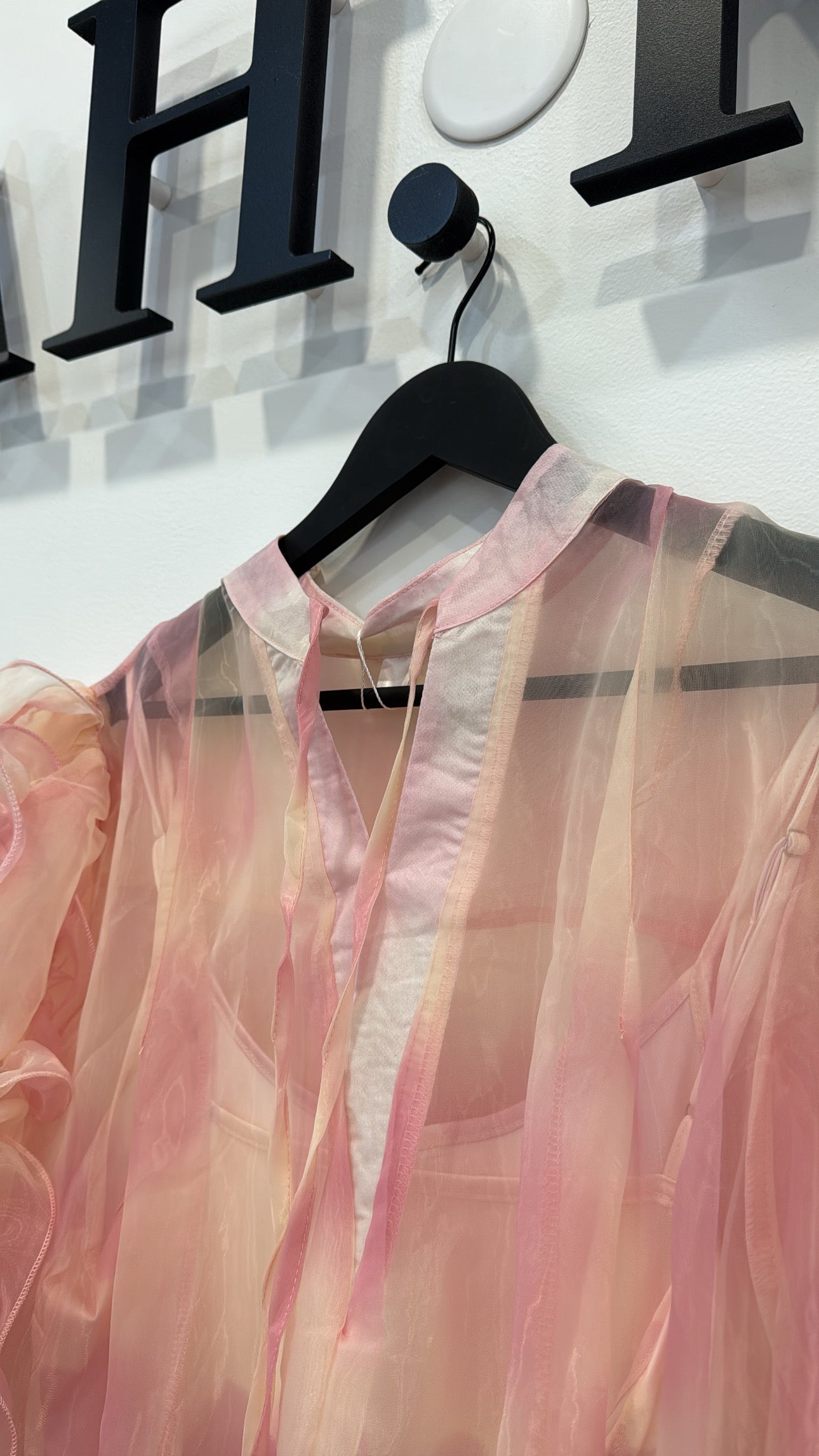 ROBE EMA