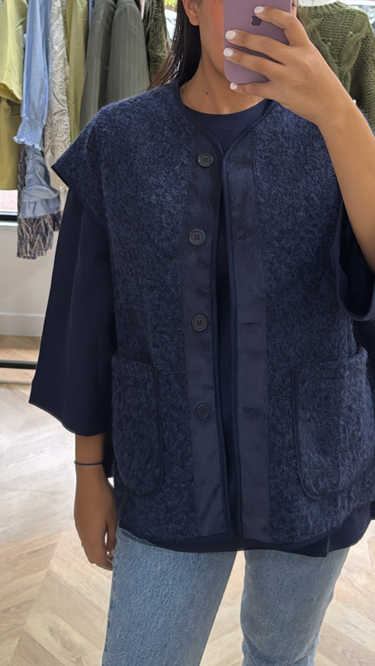 VESTE SANS MANCHES